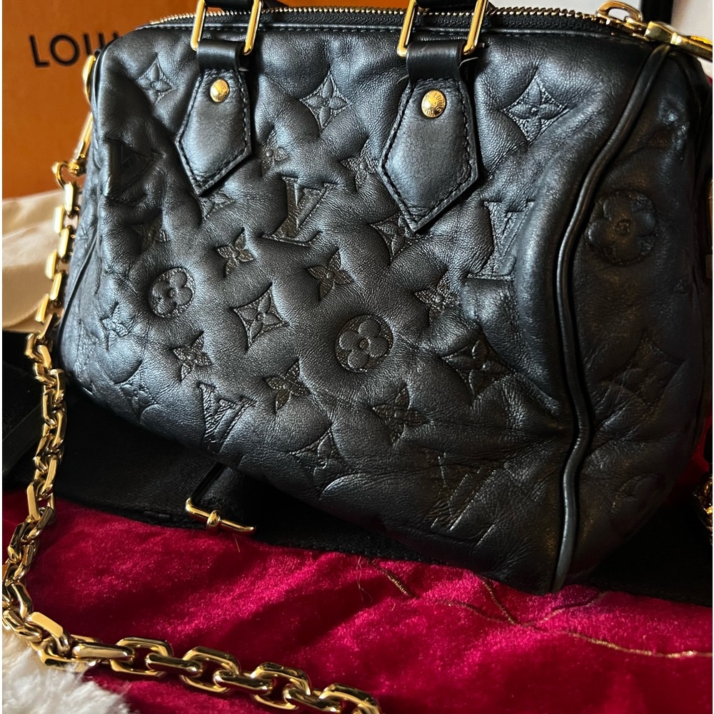 Authentic* LOUIS VUITTON Lambskin Embossed Monogram Speedy 22 Bandouliere Black